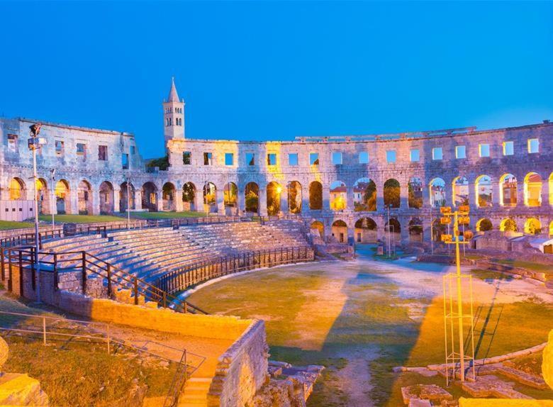 M&A - Pula Luxury Apartment Exterior photo
